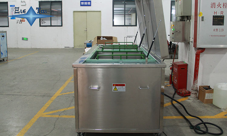 鋁材清洗中的超聲波清洗機(jī)頻率選擇及優(yōu)化 鋁材清洗中的超聲波清洗機(jī)頻率選擇及優(yōu)化